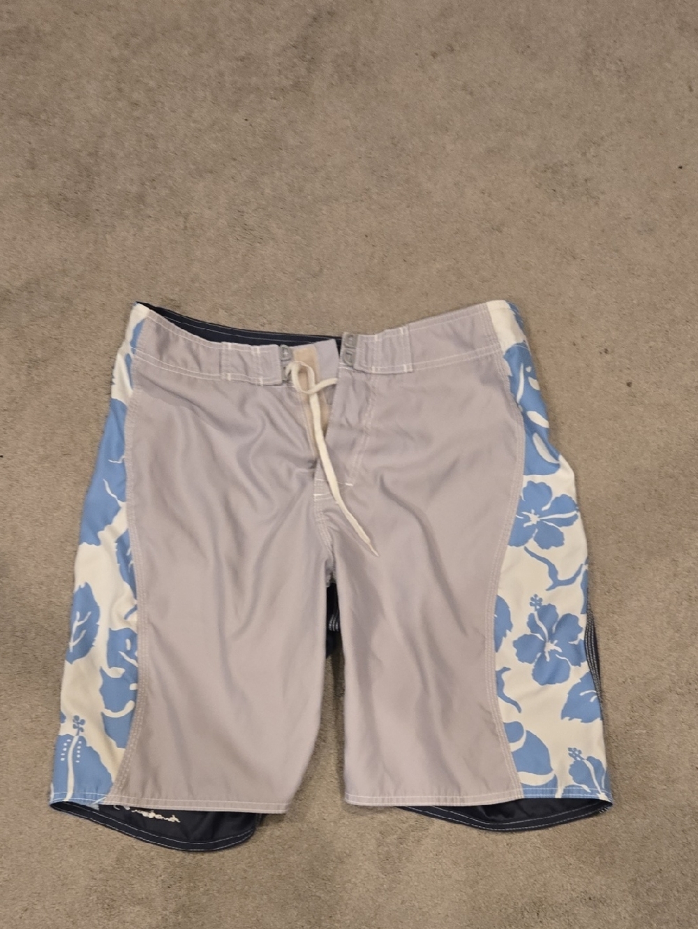 American Eagle Outfitters Light Gray & Blue Floral Swim Board Shorts